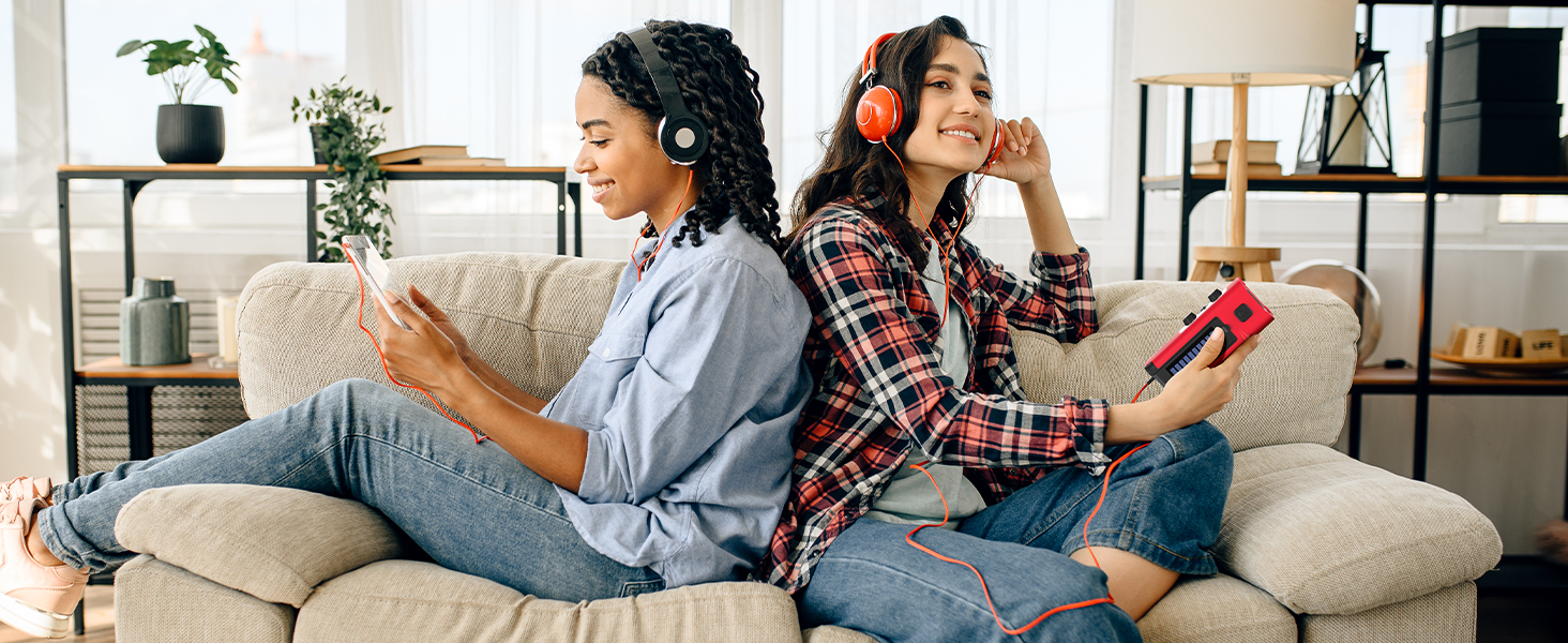 emergency flashlight solar charger solar powered radio solar power bank survival kit