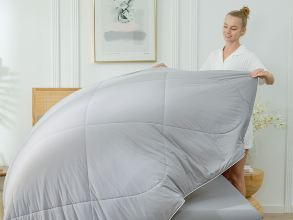 Cozy Bliss Cooling Comforter Breathable Lightweight Cooling Blankets
