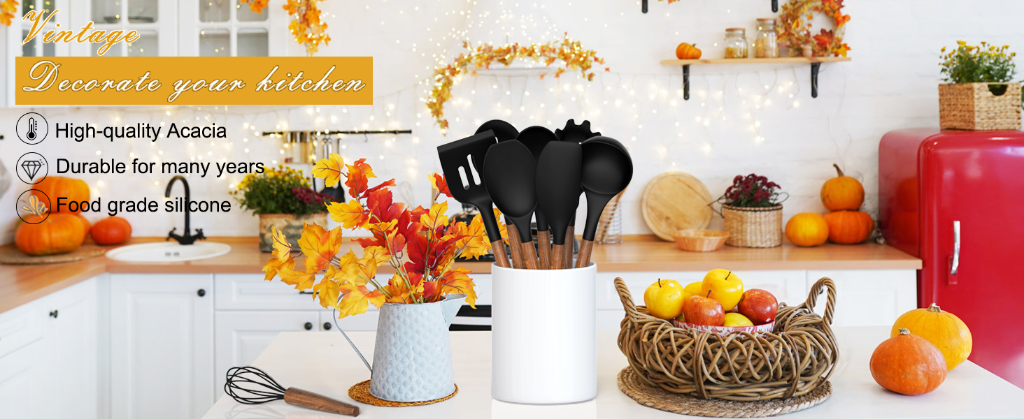 kitchen utensils 