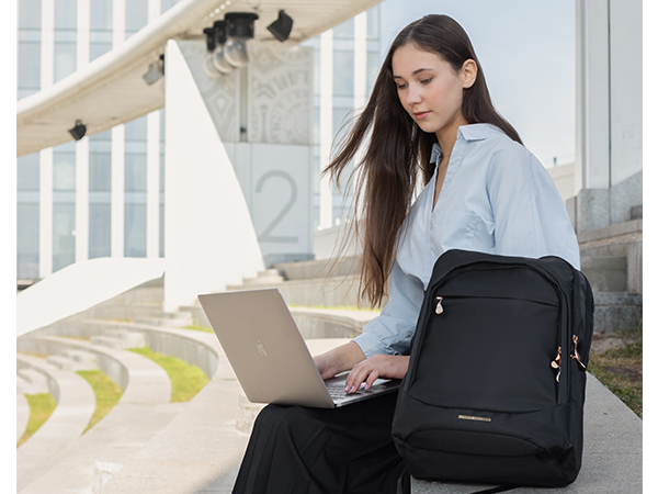 travel bag for women