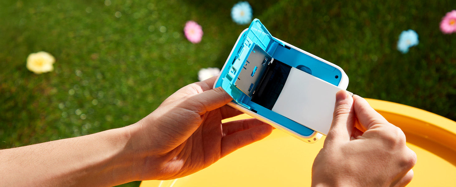 KODAK Printomatic+ Instant Print Digital Camera