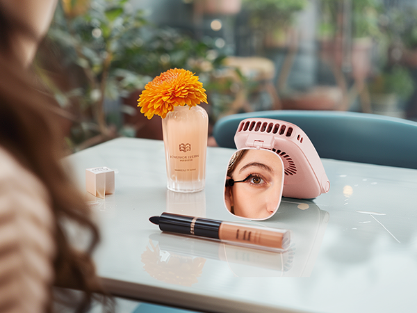 disneyland essentials travel fan for sleeping eyelash fan electric fan mini portable fan disney