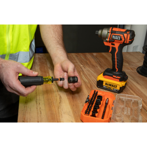 Socket set with 6 socket sizes, 29 unique bits and modular case