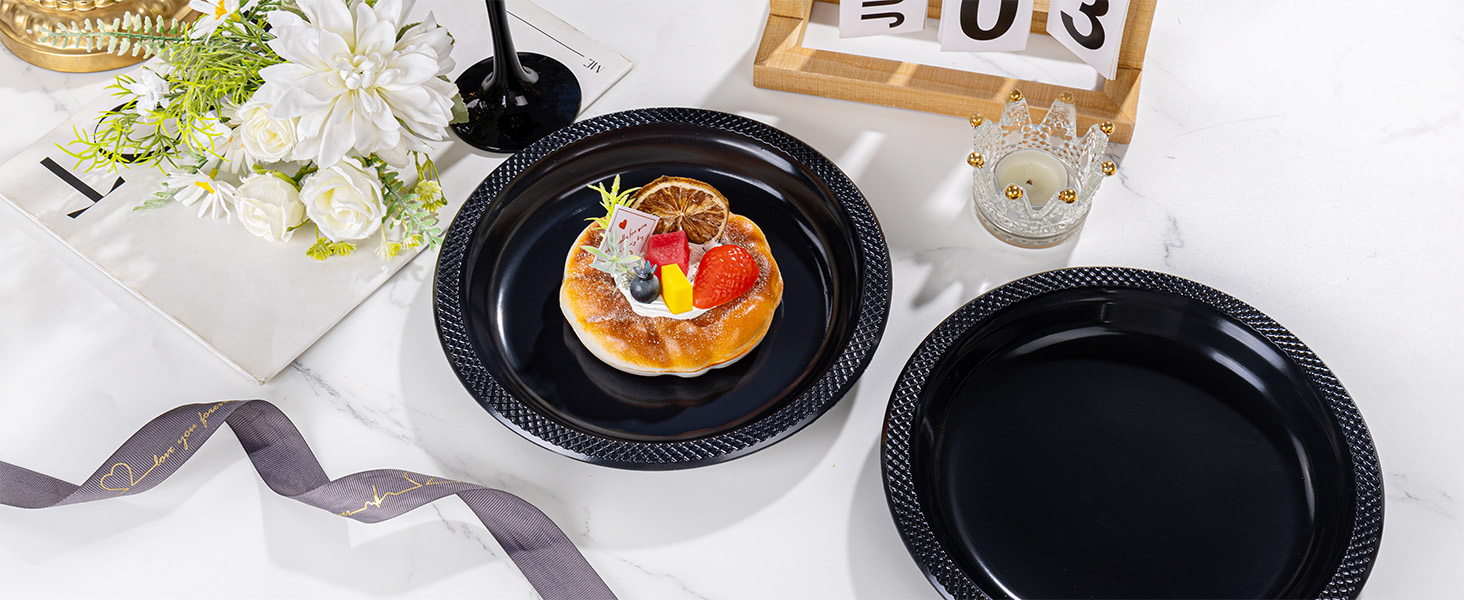 plastic plates for party