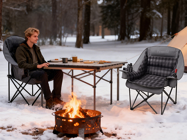 Outdoor oversized CAMPING Chairs in winter