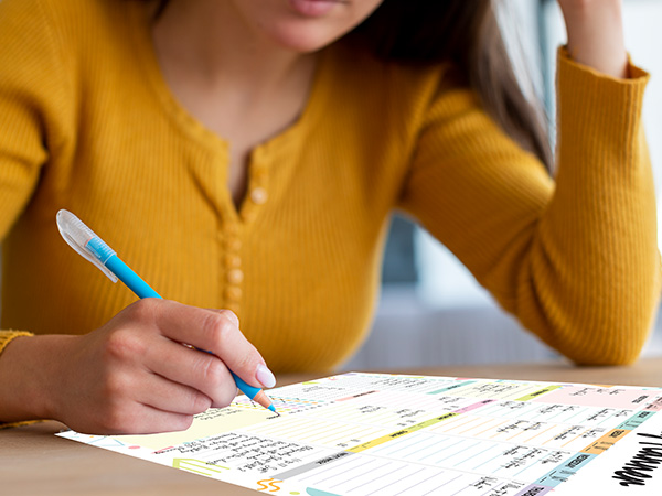 weekly to do list with habit tracker