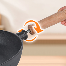 Cast Iron Skillet with Lid