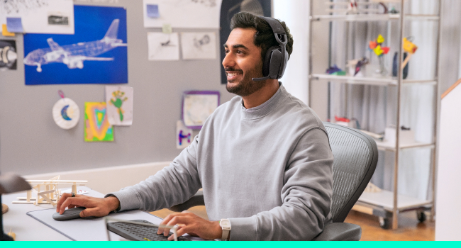 An angle image of a man wearing Zone Vibe 100 (Graphite)