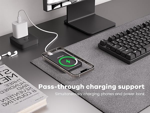 Magnetic Wireless Portable Charger