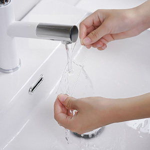 Reusable adhesive tape