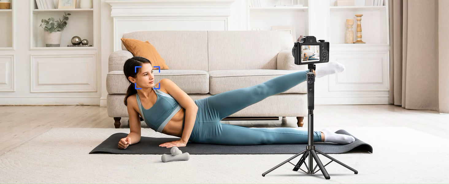 Face tracking tripod