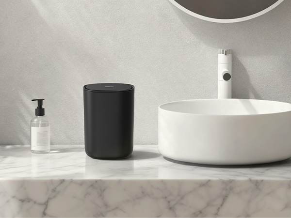 mini desktop trash can