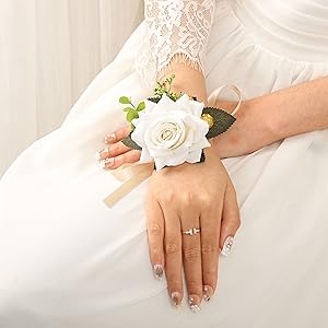 wrist corsage