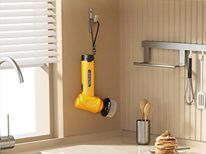 Hook-on handheld electric cleaning brush