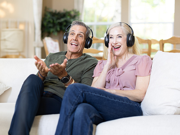 Oasis Plus 2 Bluetooth transmitter for tv