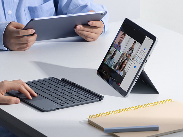 Surfacse Go keyboard case