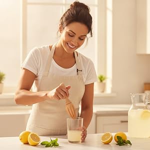 Wooden Citrus Lemon Juicer