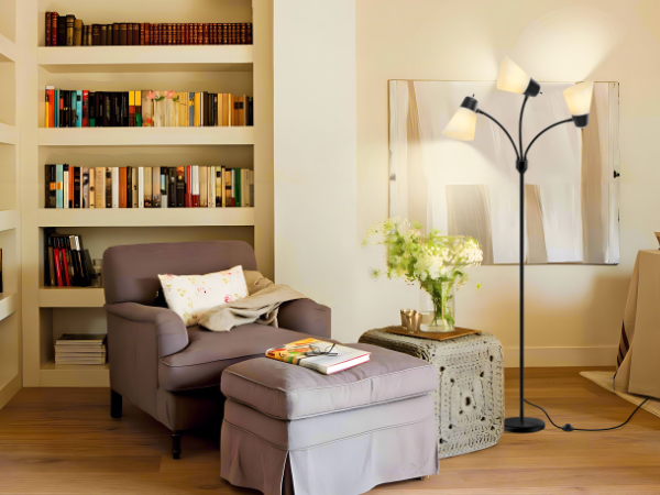Reading floor lamp