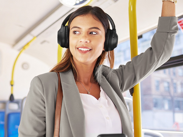 wired headphones noise cancelling