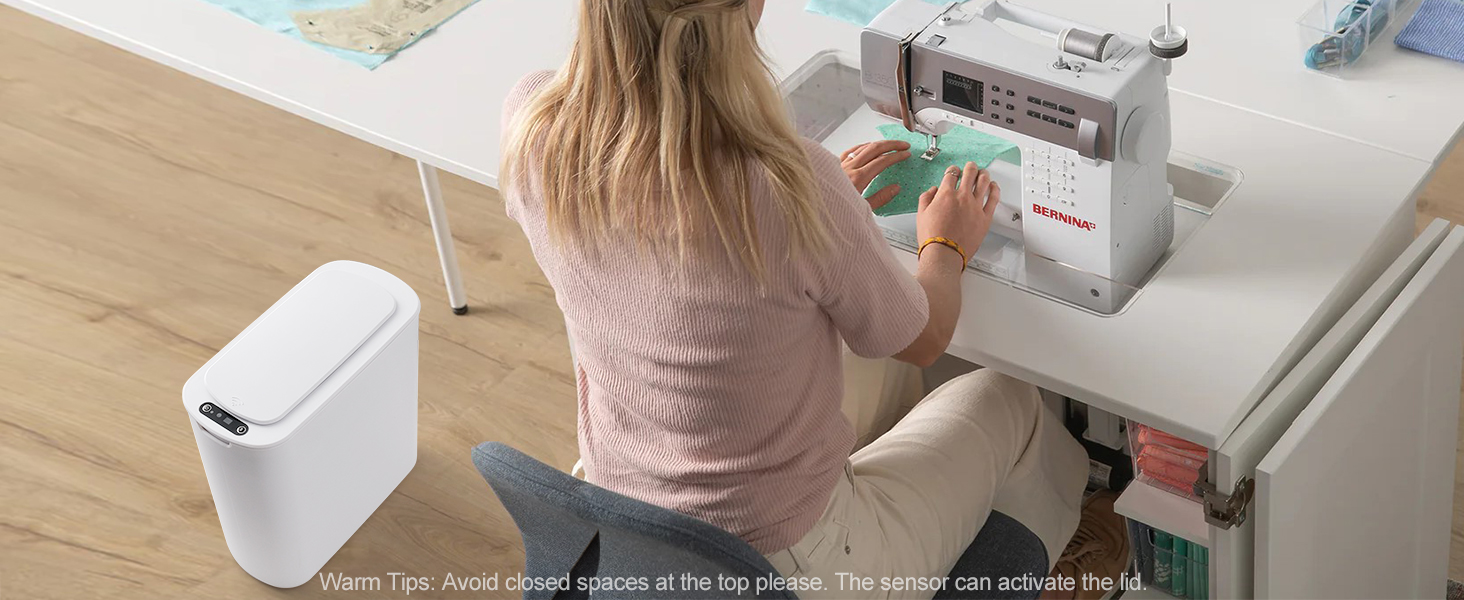 5 Gallon automatic white bathroom trash can