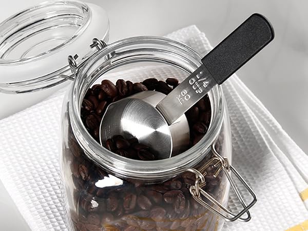 magnetic measuring cups in coffee