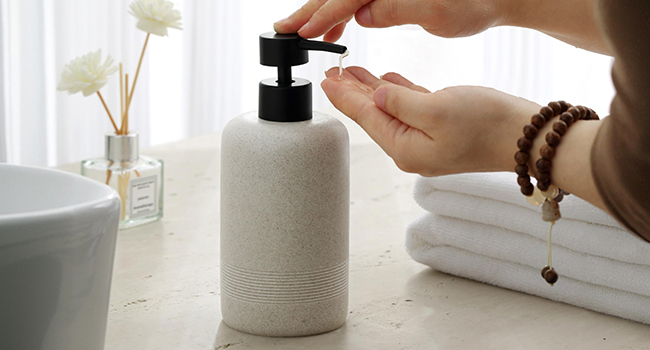 shampoo dispenser