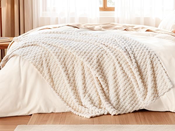 white throw blanket