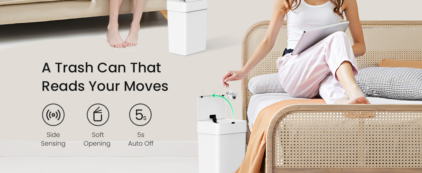 Bathroom small trash can