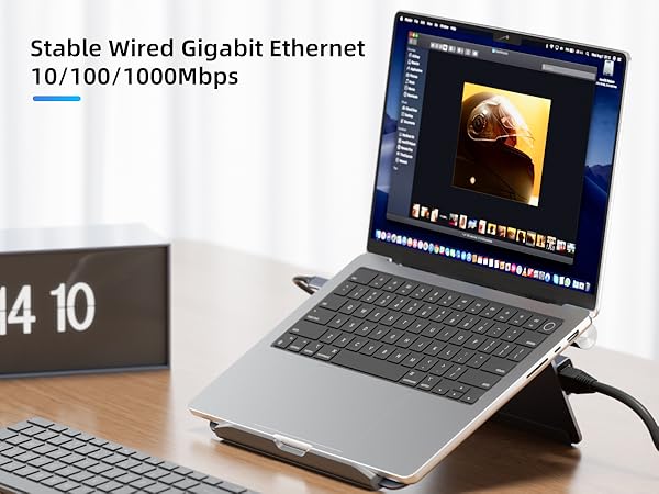 4K@60Hz HDMI LAPTOP DOCK STAND