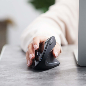 Natural Handshake Posture