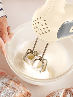hand mixer