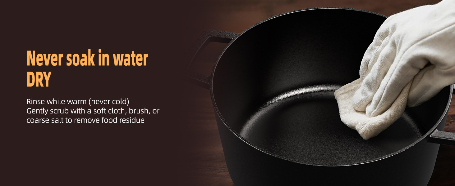 Cast iron dutch oven pot with lid