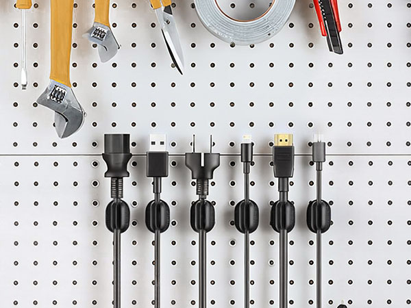 magnetic cable clip