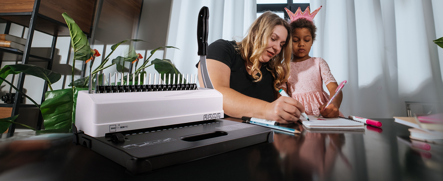 Comb binding machine