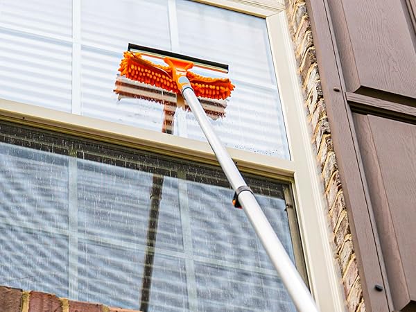 Outdoor Cleaning windows