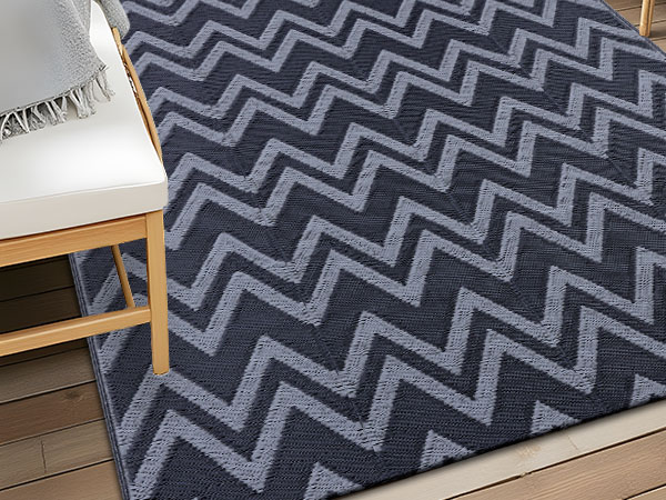 black and white outdoor rug