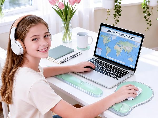 ergonomic mouse pad with wrist rest