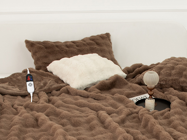 Faux Rabbit Fur Bubble Heated Blanket
