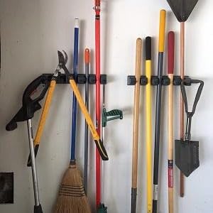 broom holder organzier 
