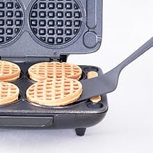 multi mini maker, mini waffle, breakfast, 4 mini waffles, no drip