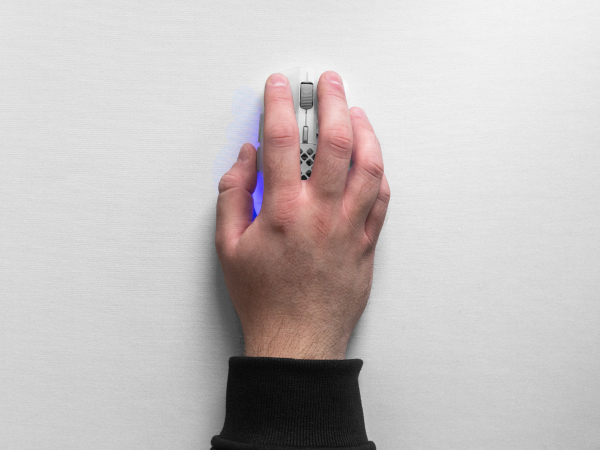 Hand on mouse demonstrating wrist support