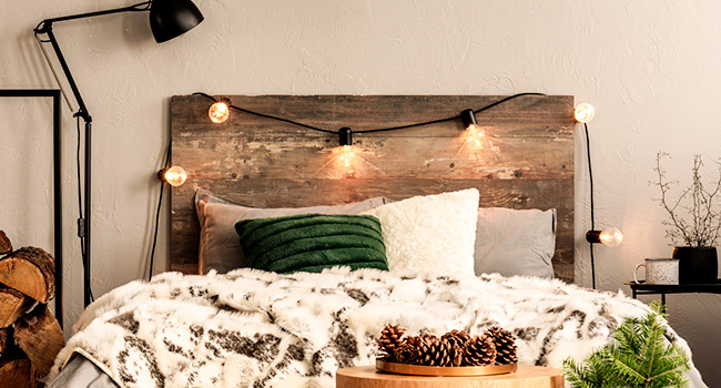 Dimmer plug for string lights