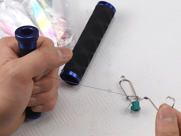 fishing knot tying tool