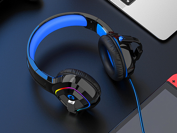 gaming headphones