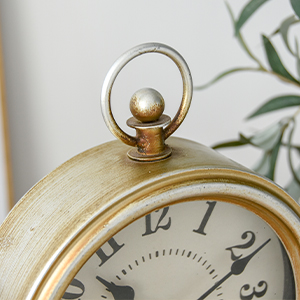 The handles allow for a comfortable grip