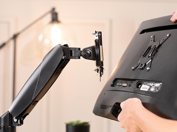 removable vesa adapter