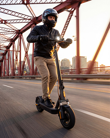Electric Scooter | 28/19Miles Range | Up to 20MPH | 550W/500W Motor
