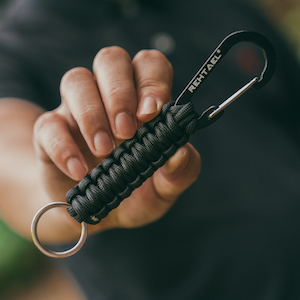 paracord keychain
