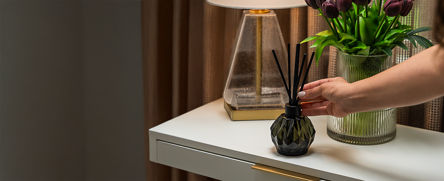 Reed Diffuser Slide Desktop