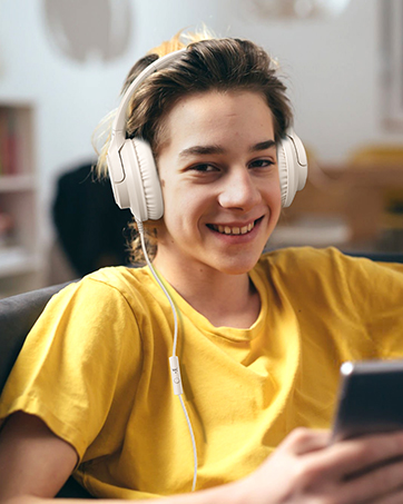 kids headphones for school